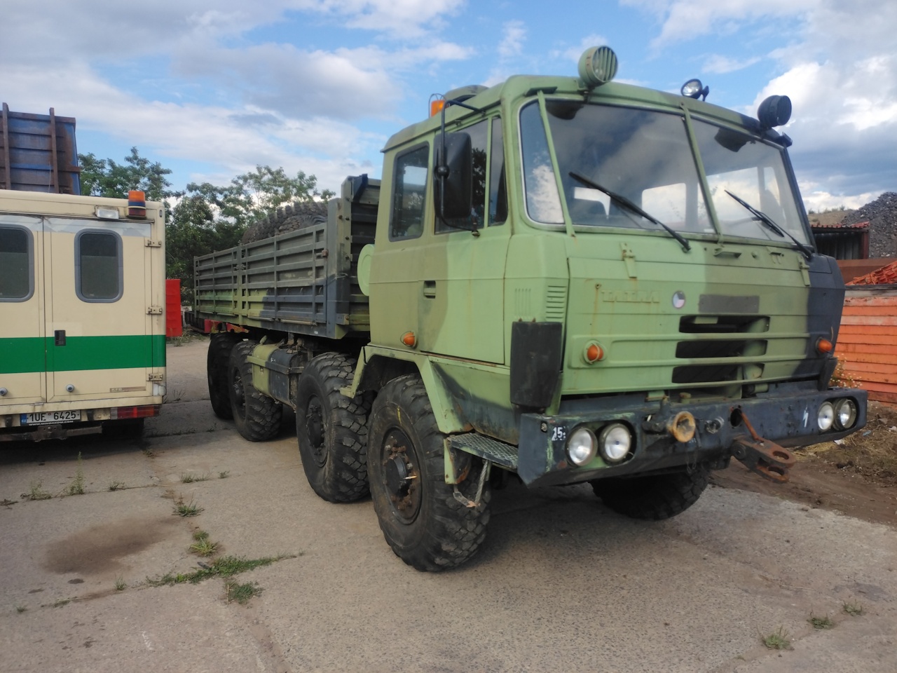 Tatra T815 8x8 VVN
